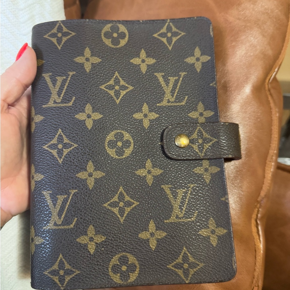 Louis Vuitton Monogram Agenda Cover